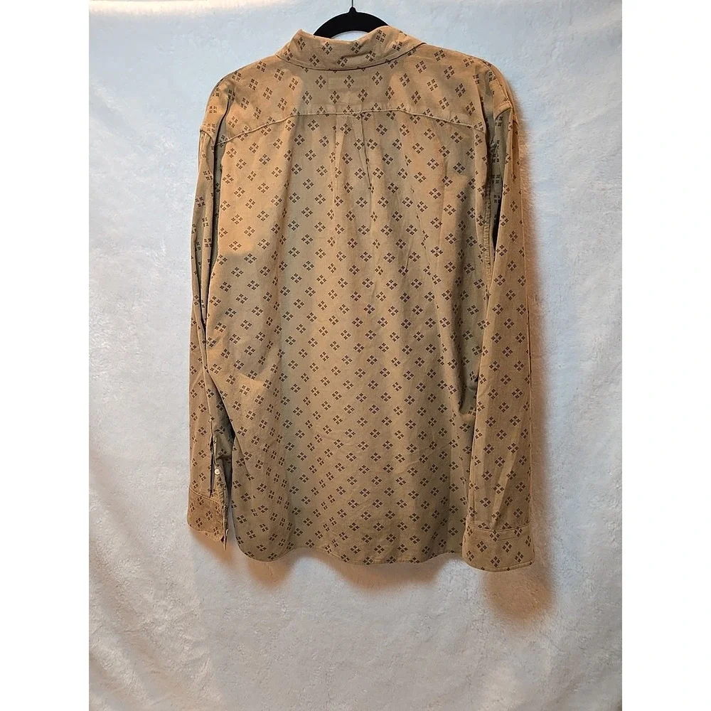 Banana Republic Organic Cotton Men's Button Down Long Sleeved Beige Shirt Size L